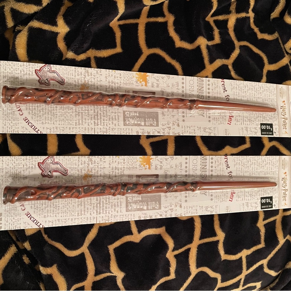 Harry Potter “Hermeine” Wands- set of 2  NWT